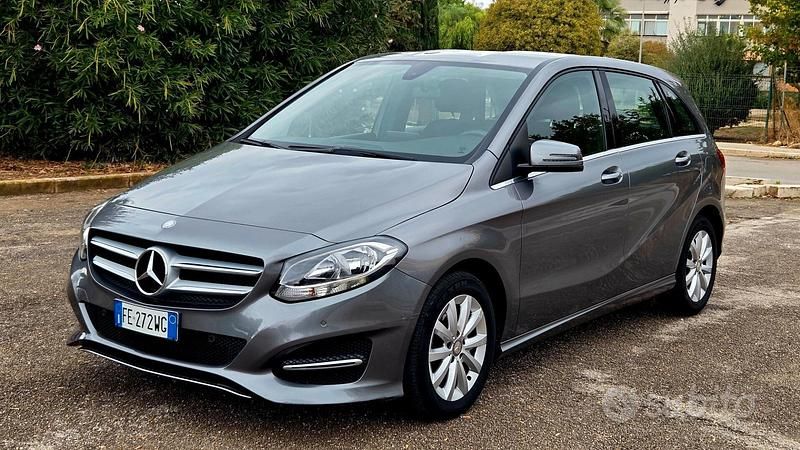 Usata Mercedes B160 Executive 90 CV (66 kW) 2016 Grigio Monovolume