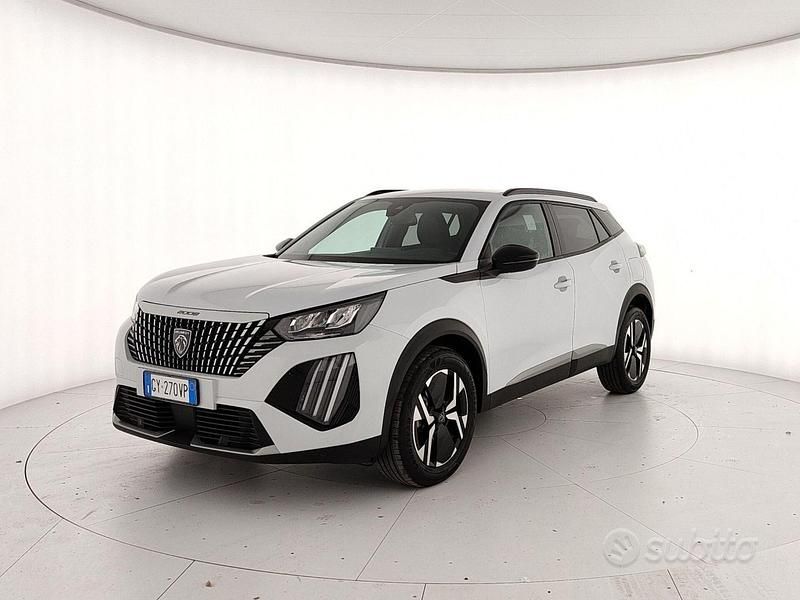 Usata Peugeot 2008 Allure 101 CV (74 kW) 2025 Bianco SUV