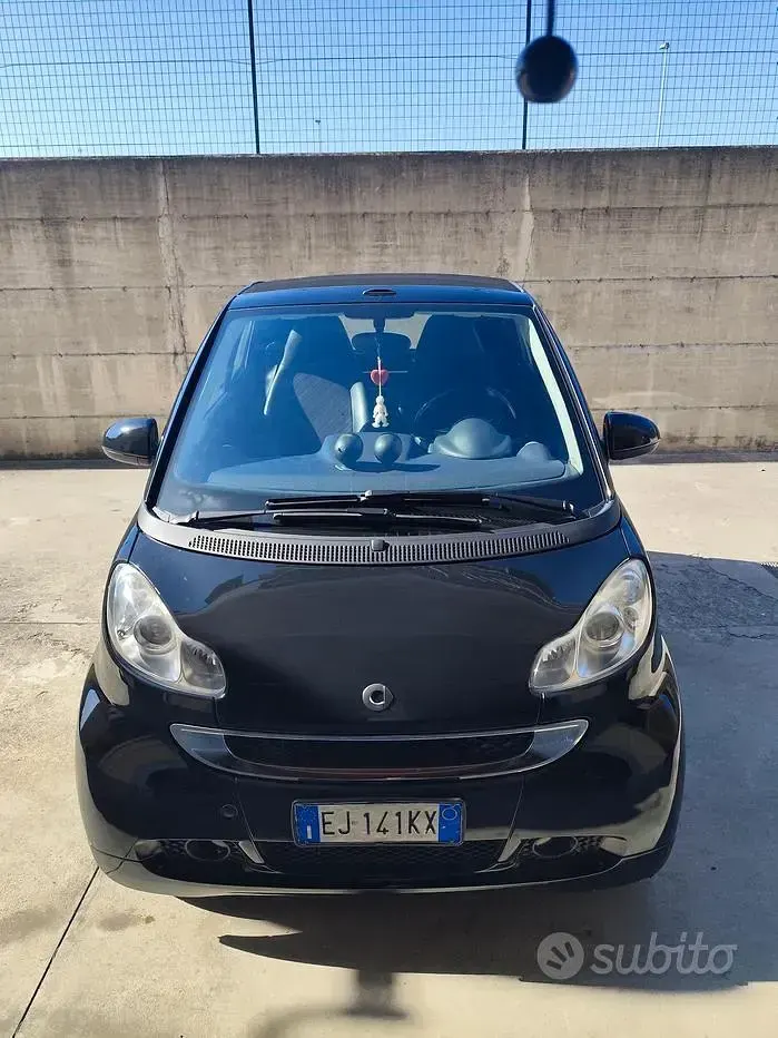Usata Smart ForTwo Cabrio 71 CV (52 kW) 2011 Nero Cabrio