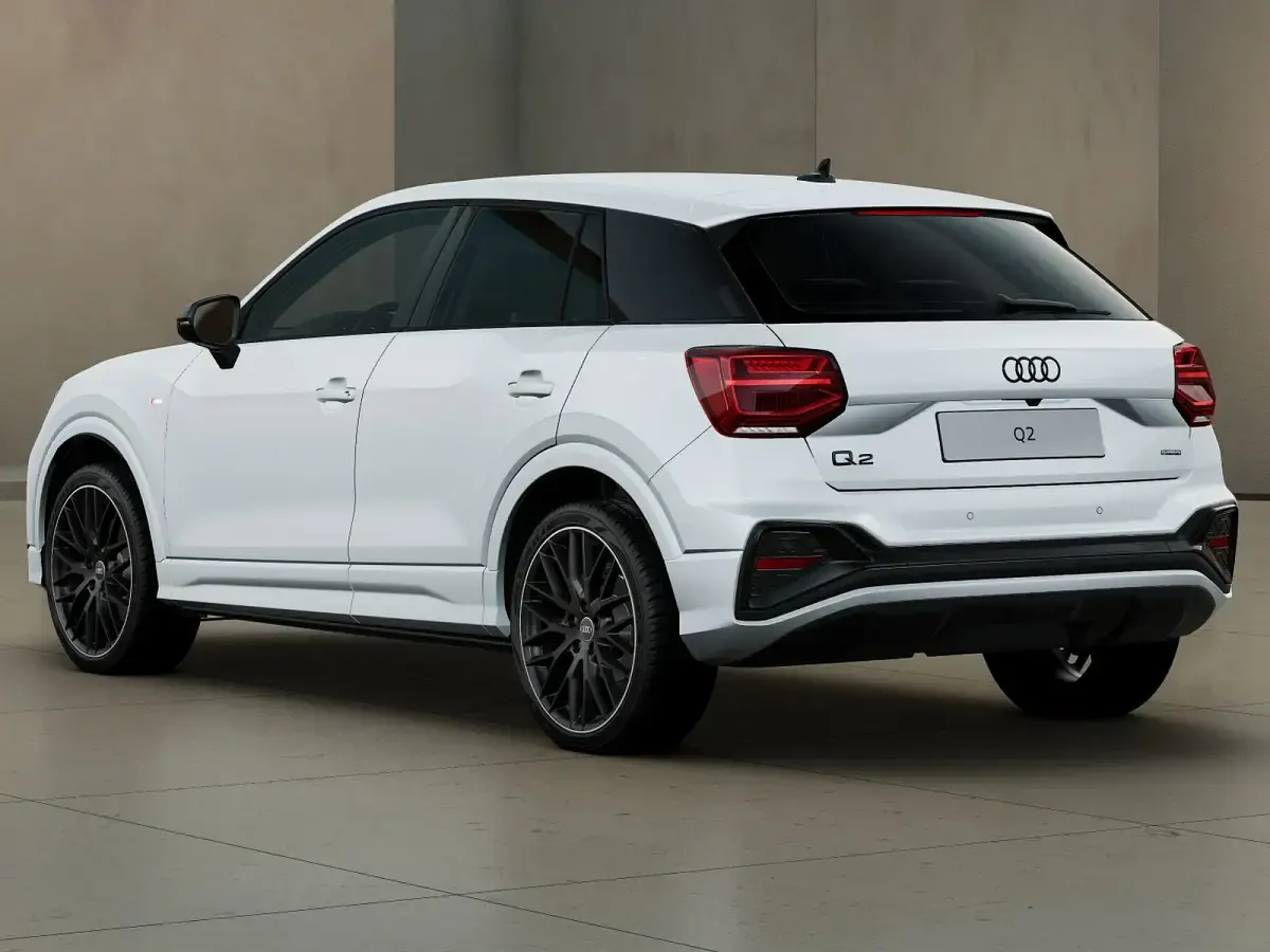 Nuova Audi Q2 Comfort 150 CV (110 kW) 2026 Bianco ghiacciaio metallizzato SUV