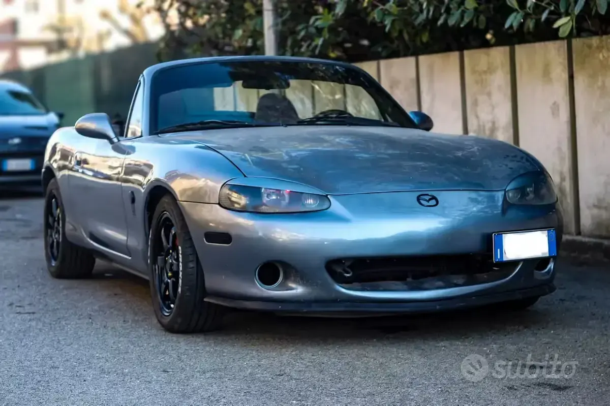 Usata Mazda MX5 110 CV (80 kW) 2002 Cabrio