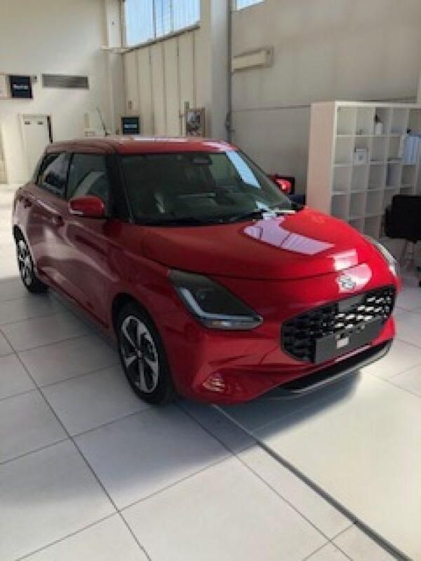Nuova Suzuki Swift 83 CV (61 kW) 2025 Rosso Utilitaria