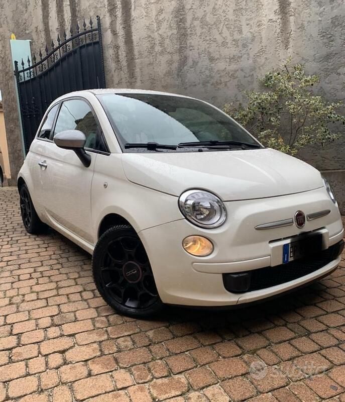 Usata Fiat 500 69 CV (50 kW) 2012 Bianco Utilitaria
