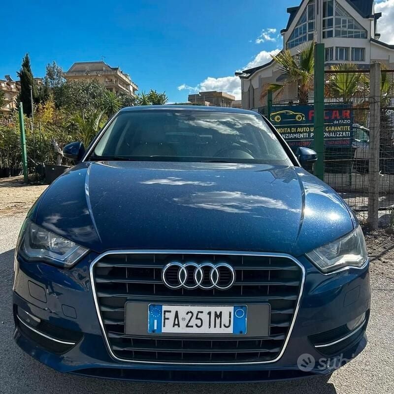 Usata Audi A3 110 CV (80 kW) 2015 Blu Berlina