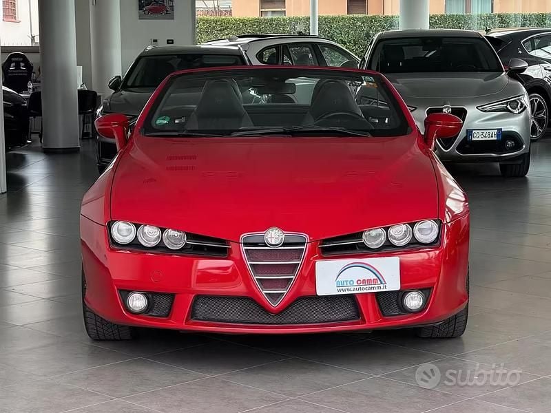 Usata Alfa Romeo Spider Exclusive 260 CV (191 kW) 2007 Rosso Cabrio