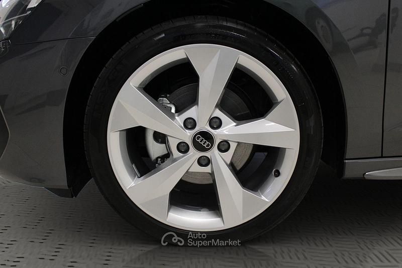 Nieuw Audi A3 S-Line 150 PK (110 kW) 2026 Grijs Sedan