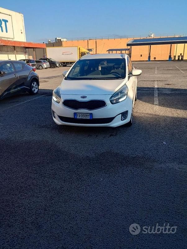 Usata Kia Carens 115 CV (84 kW) 2015 Bianco Monovolume