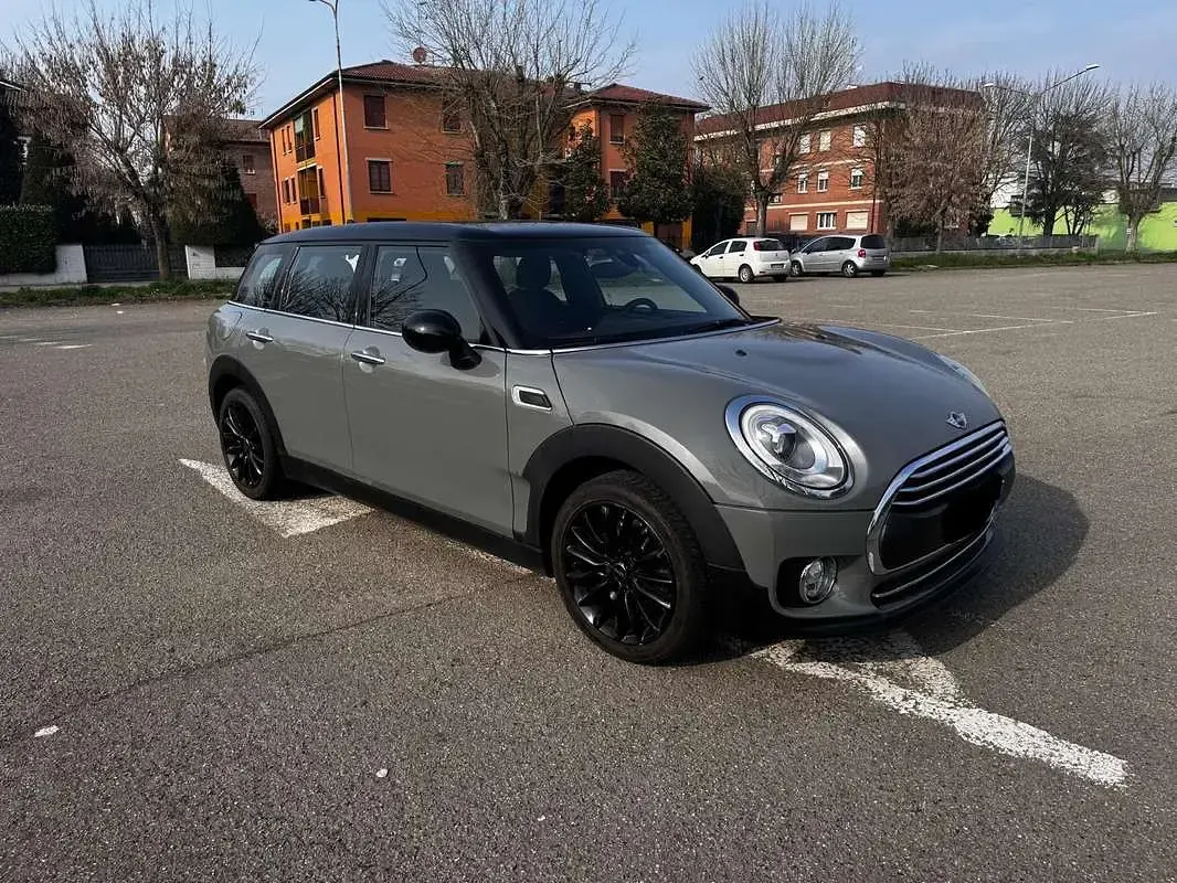 Usata Mini One D Clubman Business 116 CV (85 kW) 2019 Grigio Station wagon