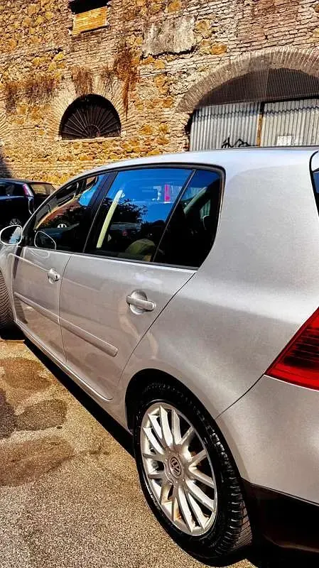 Usata VW Golf IV GT 170 CV (125 kW) 2006 Argento Berlina