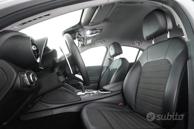 Usata Alfa Romeo Giulia Executive 190 CV (139 kW) 2021 Grigio Berlina