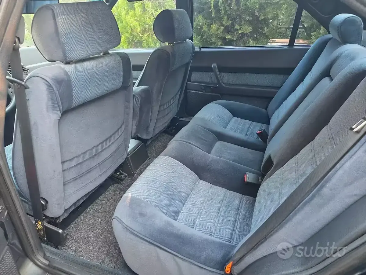 Usata Alfa Romeo 164 171 CV (125 kW) 1989 Bluazzurro Berlina