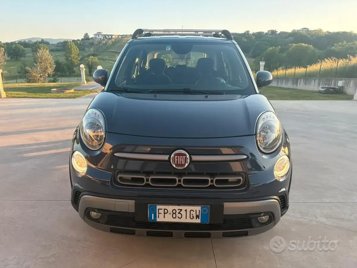 Usata Fiat 500L Cross 120 CV (88 kW) 2018 Blu Monovolume