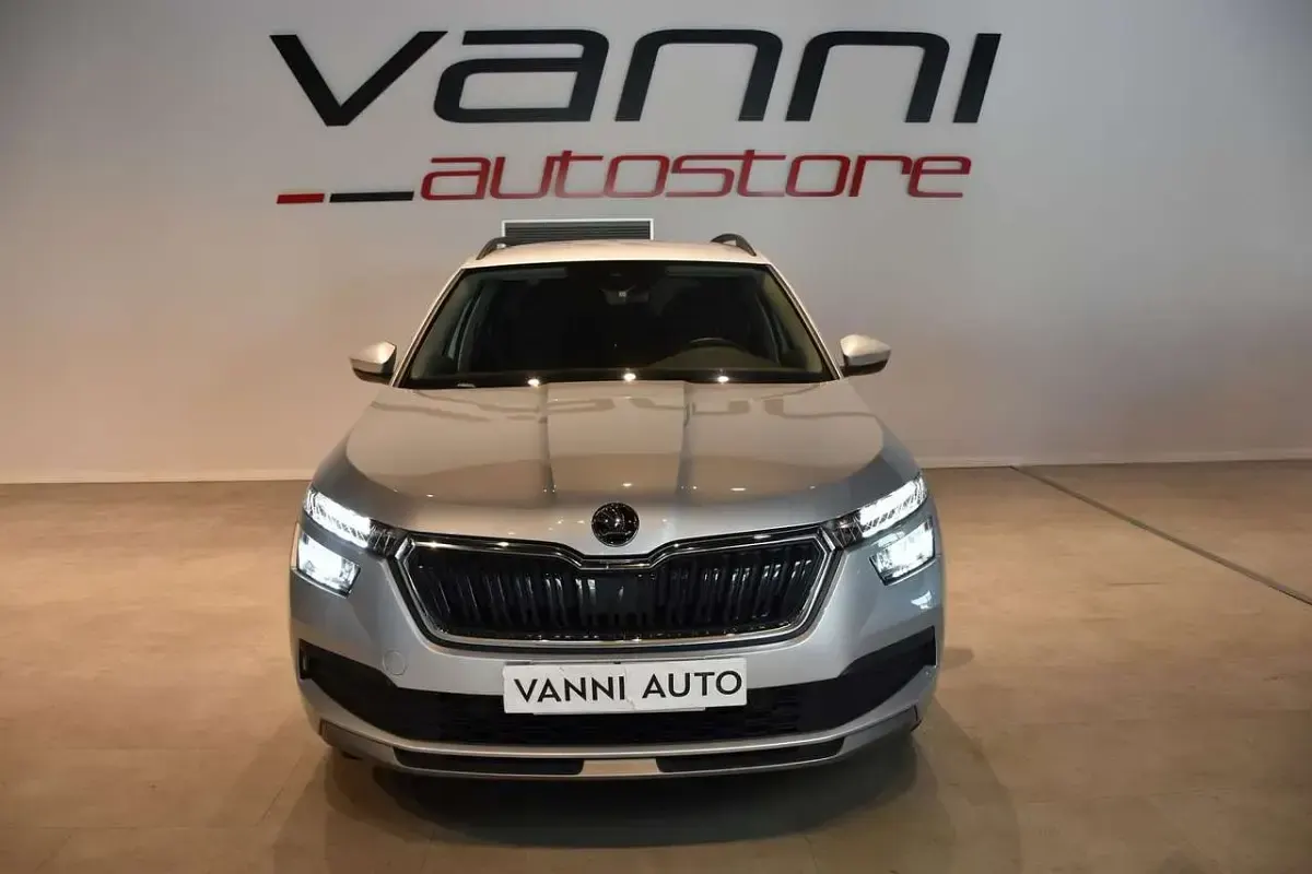 Usata Skoda Kamiq Ambition 110 CV (80 kW) 2022 Argento SUV