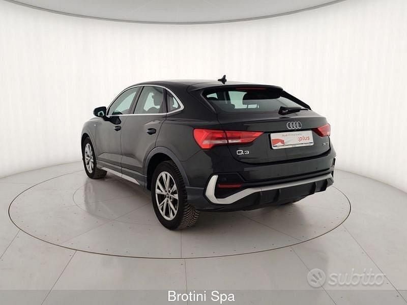 Usata Audi Q3 Sportback S-Line 150 CV (110 kW) 2022 Nero SUV