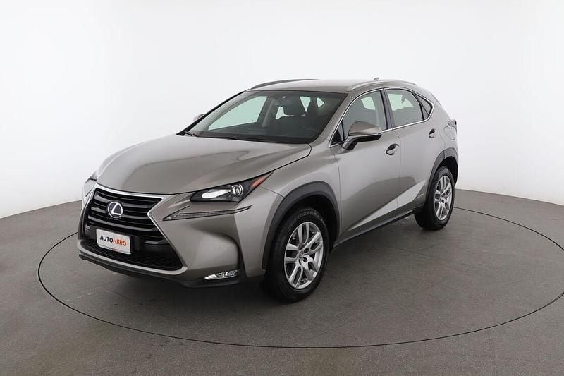 Argento Usata 2016 Lexus NX300h Executive Line SUV | 20.599 € (Buon prezzo) - Immagine 1/4