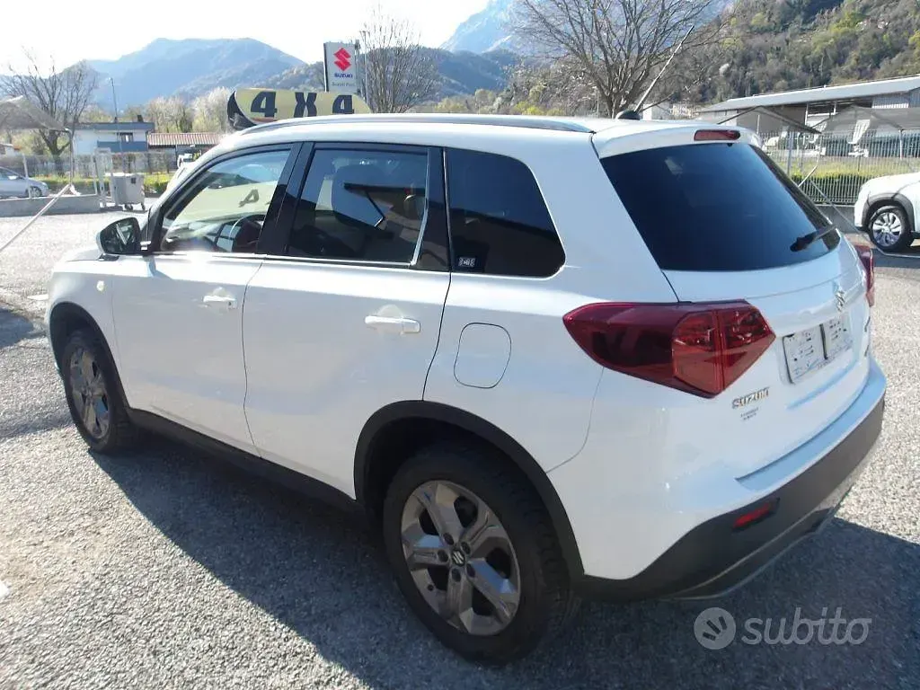 Second-hand Suzuki Vitara Cool 112 CP (82 kW) 2019 Alb SUV