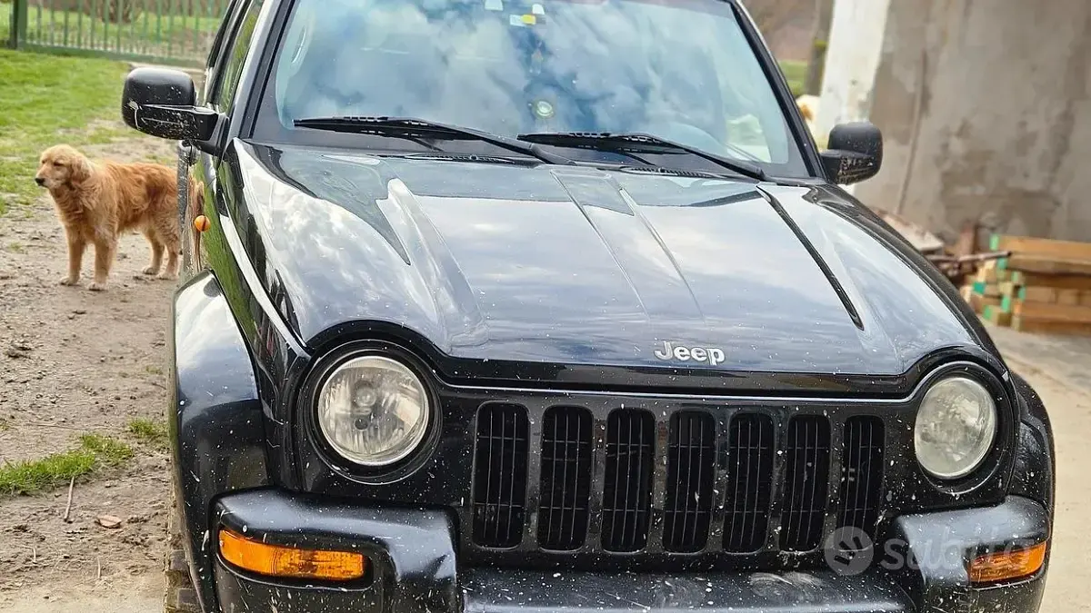 Usata Jeep Cherokee Limited 2004 Nero SUV