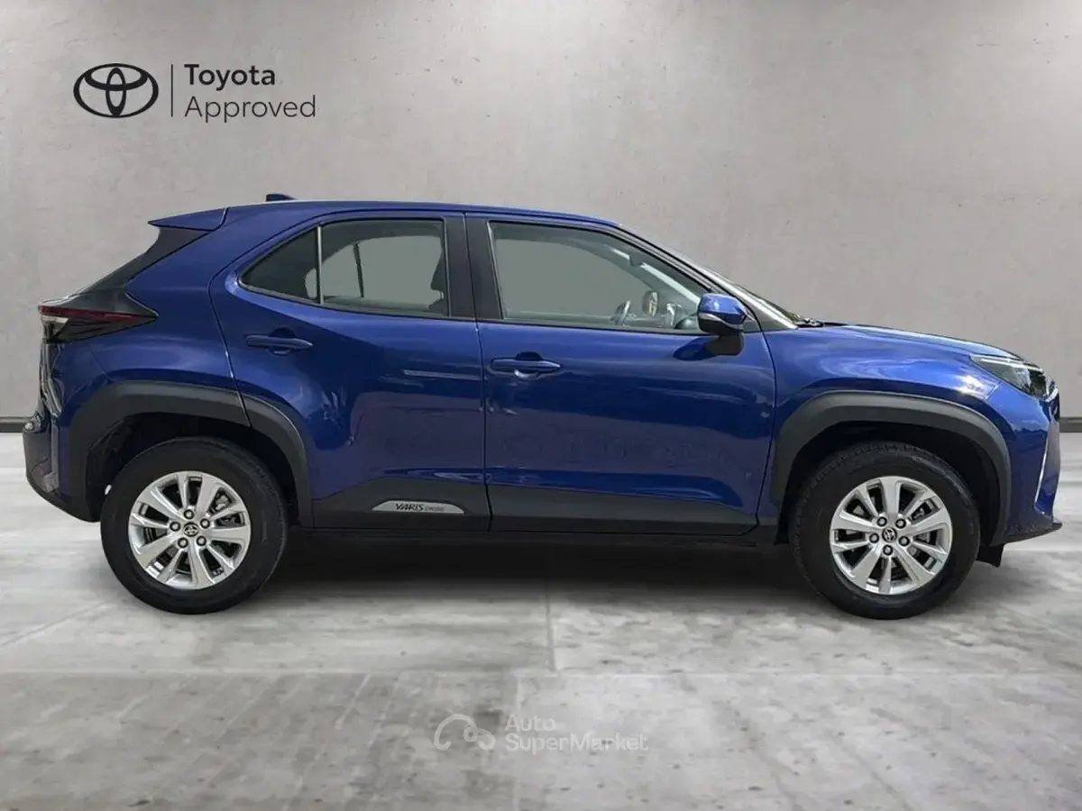Usata Toyota Yaris Cross Active 116 CV (85 kW) 2022 Blu SUV