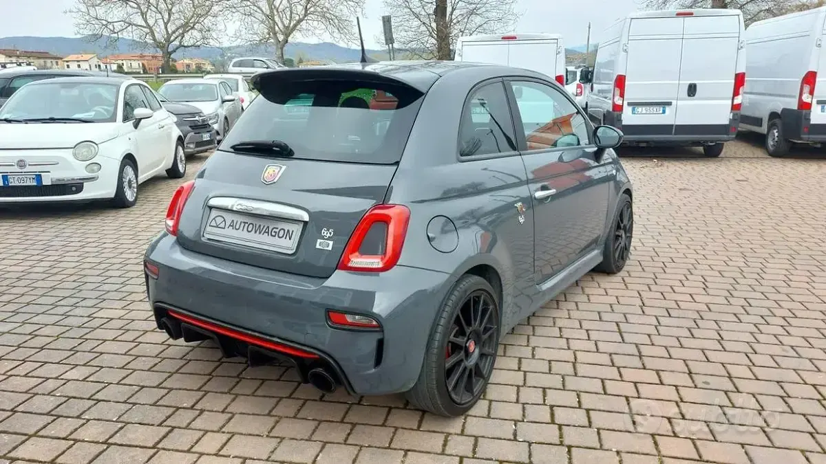 Usata Abarth 695 179 CV (131 kW) 2017 Grigio Utilitaria