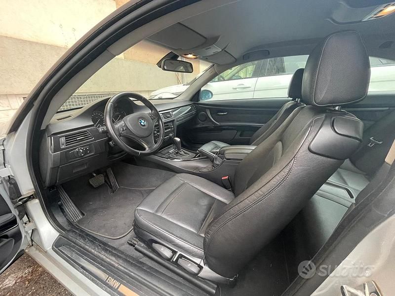 Usata BMW 320 177 CV (130 kW) 2009 Grigio Coupé