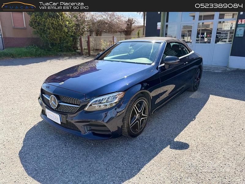 Usata Mercedes C200 Premium 184 CV (135 kW) 2019 Blu Cabrio