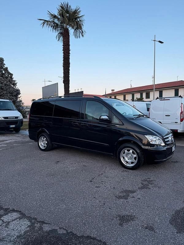 Usata Mercedes Viano 224 CV (164 kW) 2013 Nero Monovolume