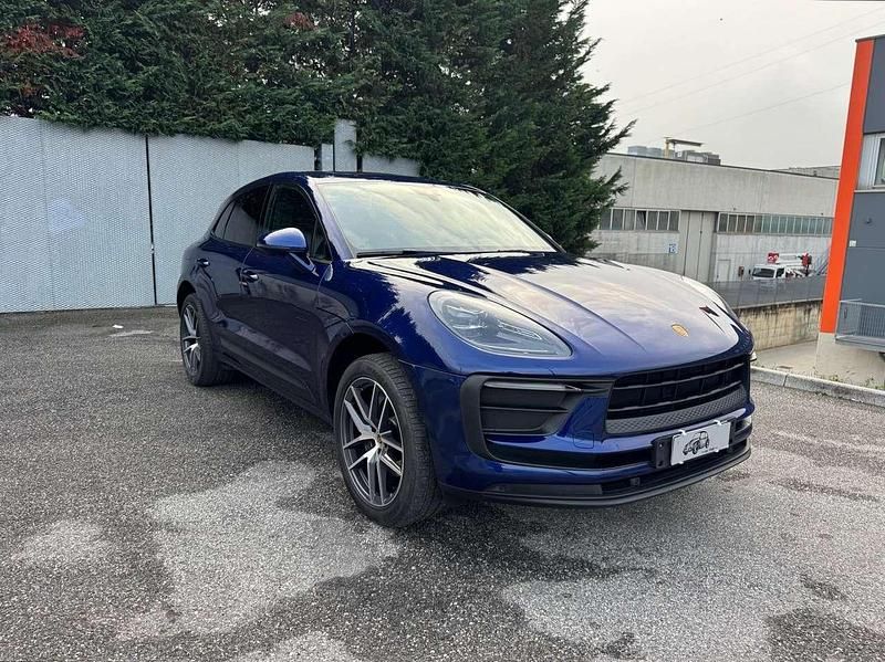 Usata Porsche Macan 265 CV (194 kW) 2022 Blu/azzurro SUV