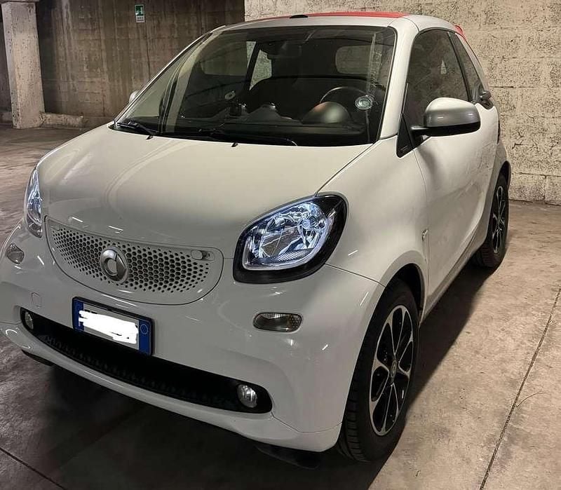 Bianco Usata 2016 Smart ForTwo Cabrio Passion Cabrio | 15.000 € (Cara) - Immagine 1/4