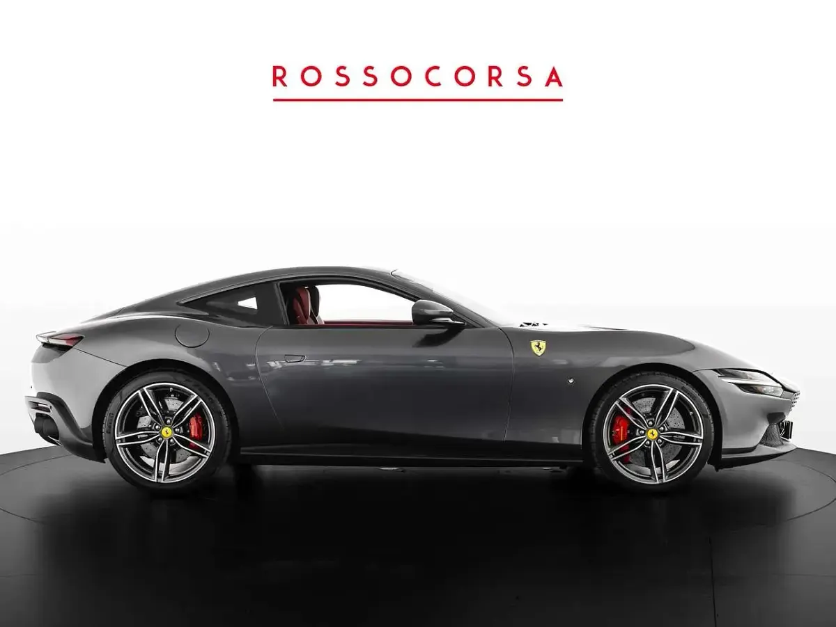 Usata Ferrari Roma 620 CV (456 kW) 2022 Grigio Coupé
