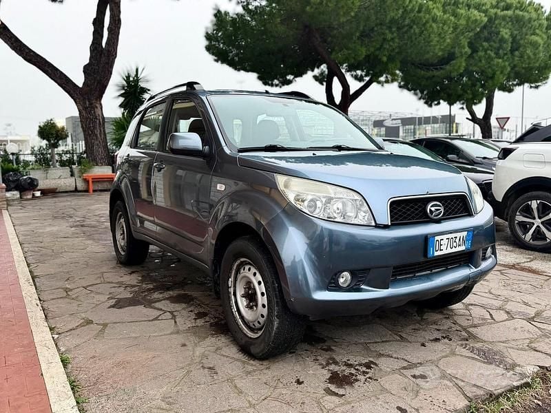 Usata Daihatsu Terios 86 CV (63 kW) 2007 Blu SUV