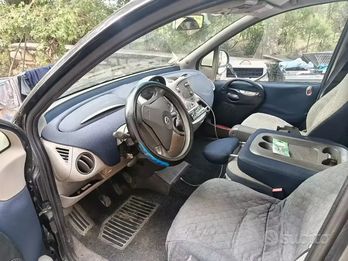 Usata Fiat Multipla 103 CV (75 kW) 2004 Nero Monovolume