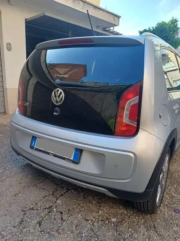 Usata VW up! 75 CV (55 kW) 2016 Argento Utilitaria