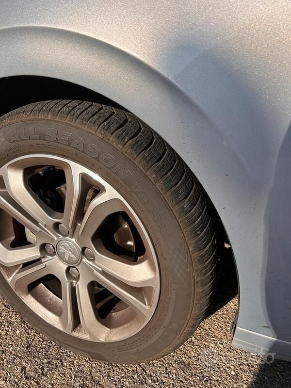 Usata Peugeot 208 82 CV (60 kW) 2013 Grigio Utilitaria
