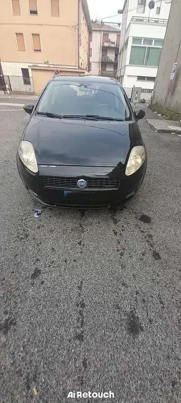 Usata Fiat Punto 69 CV (50 kW) 2006 Utilitaria
