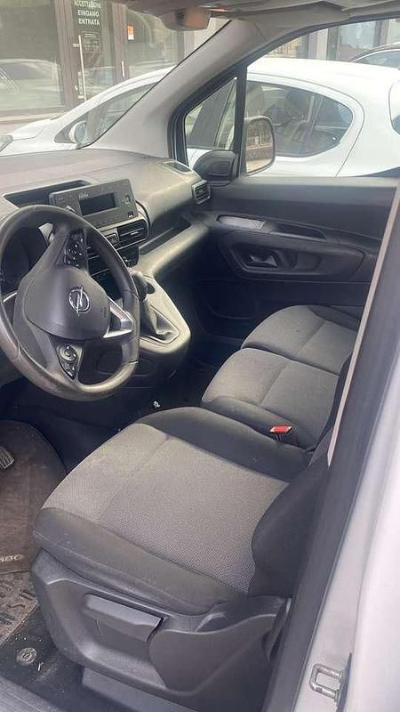 Usata Opel Combo 102 CV (75 kW) 2020 Bianco Monovolume
