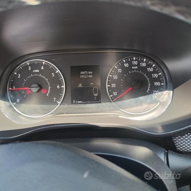 Usata Dacia Jogger Extreme 101 CV (74 kW) 2022 Nero Monovolume