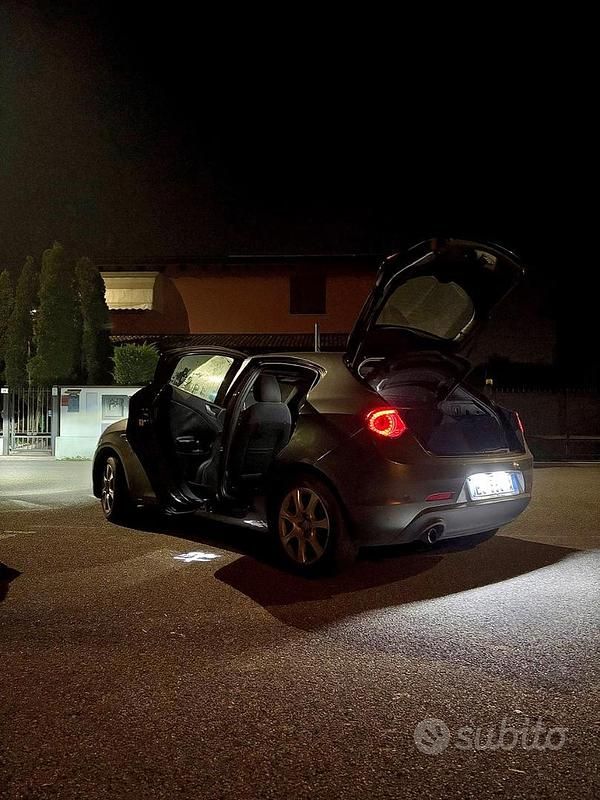 Usata Alfa Romeo Giulietta 105 CV (77 kW) 2010 Utilitaria
