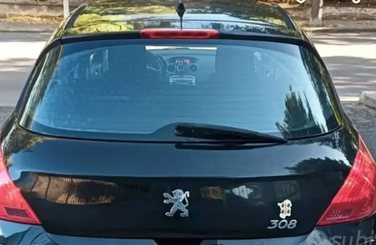 Usata Peugeot 308 140 CV (102 kW) 2010 Berlina