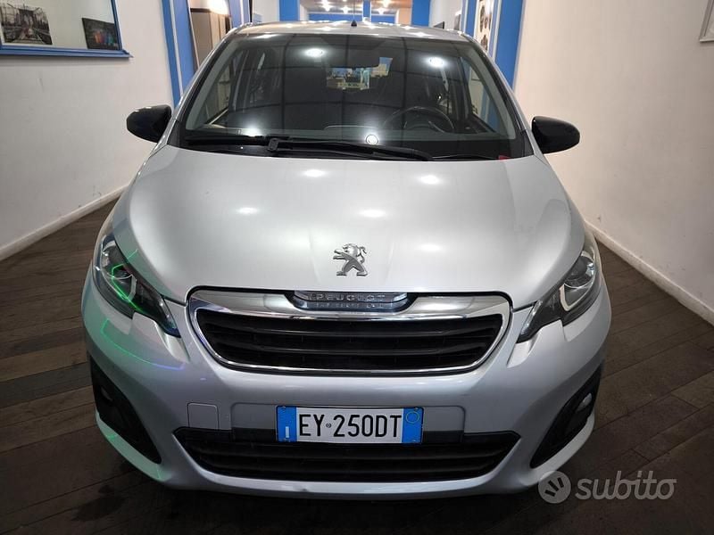 Usata Peugeot 108 Active 69 CV (50 kW) 2015 Grigio Utilitaria