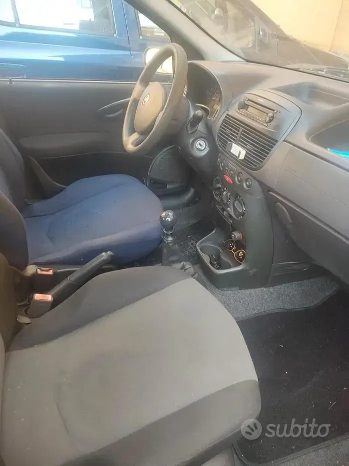 Usata Fiat Punto 2005 Nero Utilitaria
