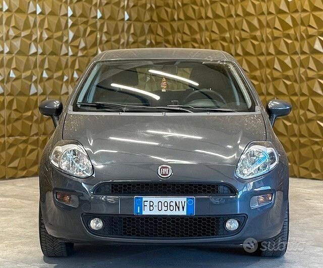 Usata Fiat Punto Street 69 CV (50 kW) 2015 Grigio Utilitaria