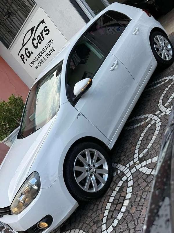 Usata VW Golf VII Comfortline 105 CV (77 kW) 2012 Bianco Berlina