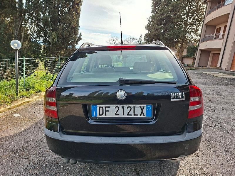 Begagnad Skoda Octavia 140 HK (102 kW) 2007 Svart Kombi