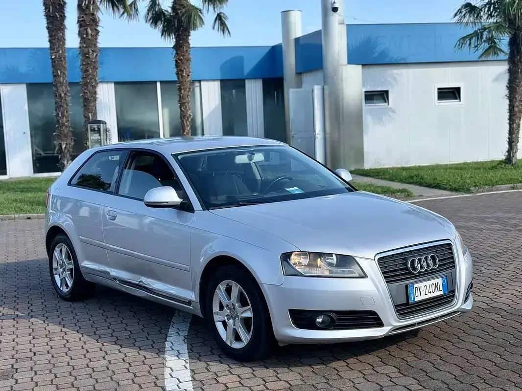 Usata Audi A3 Attraction 105 CV (77 kW) 2009 Utilitaria