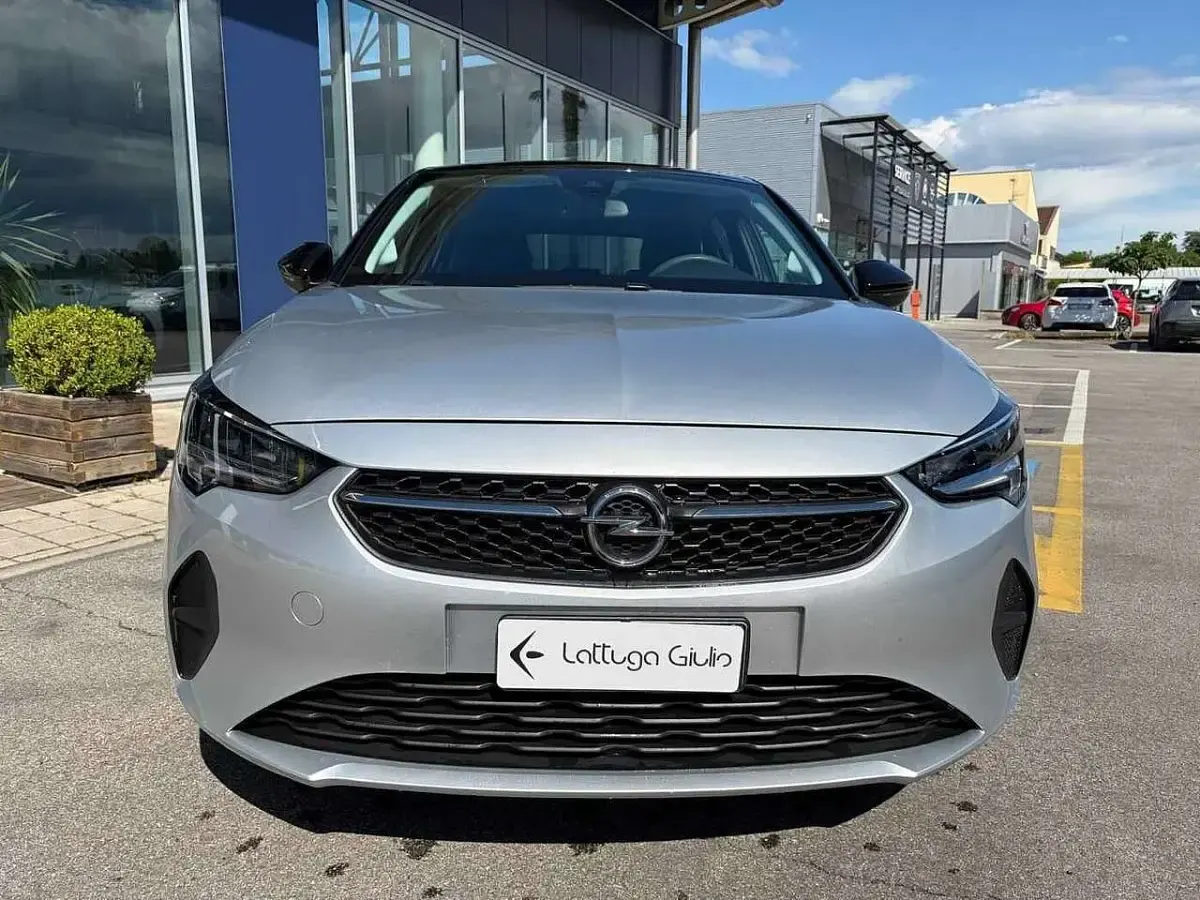 Usata Opel Corsa Design & Tech 75 CV (55 kW) 2023 Grigio Utilitaria