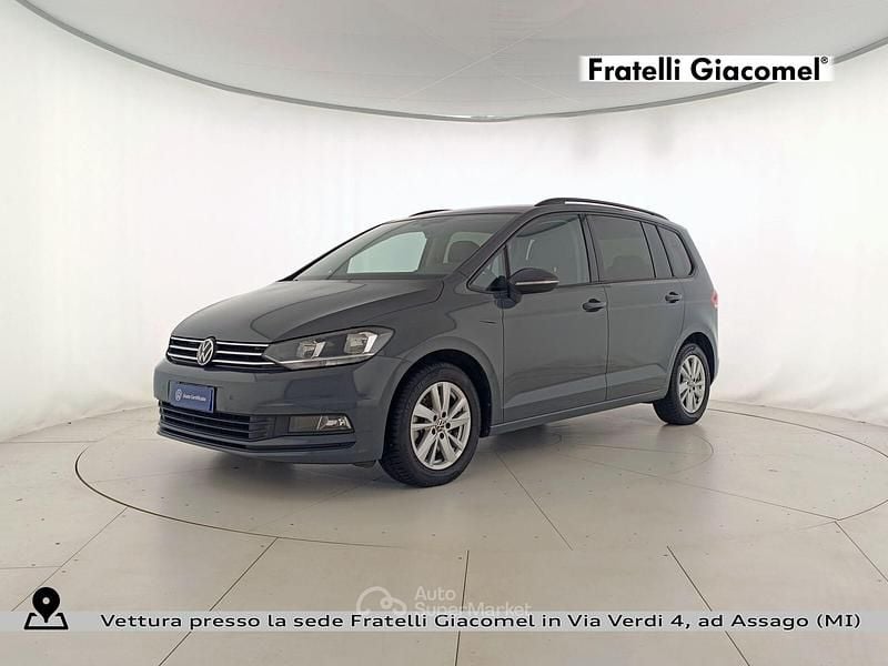 Usata VW Touran Business 122 CV (89 kW) 2021 Gray Monovolume