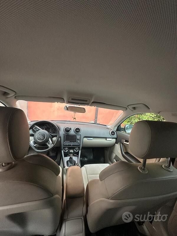 Usata Audi A3 140 CV (102 kW) 2012 Nero Utilitaria