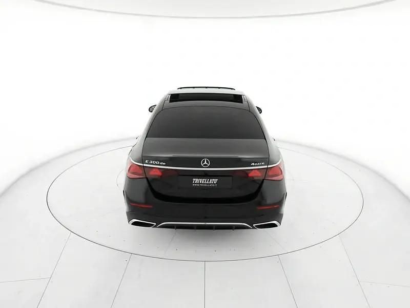 Usata Mercedes 300 AMG Line Premium Plus 313 CV (230 kW) 2025 Nero Berlina