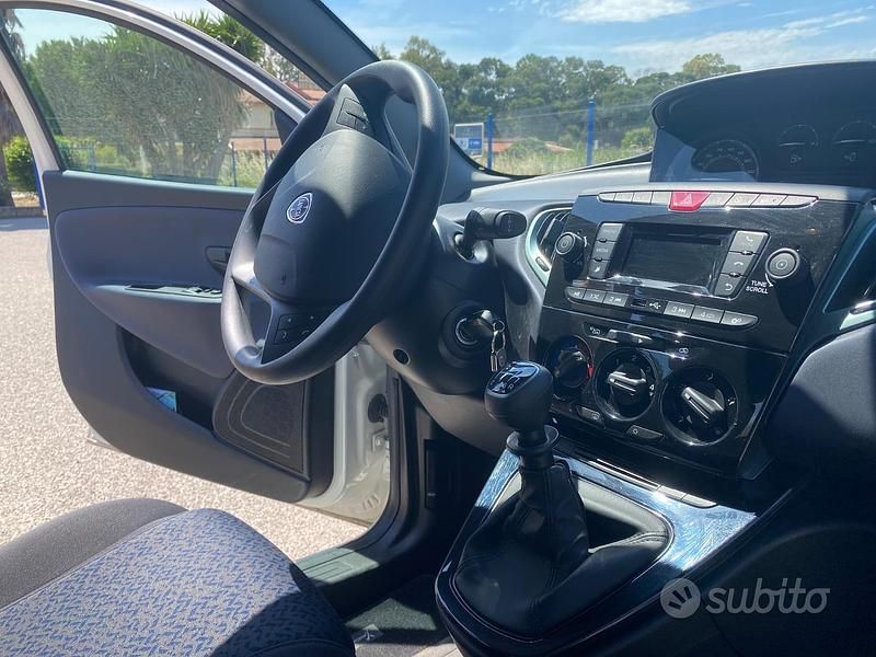 Usata Lancia Ypsilon 2024 Bianco Utilitaria