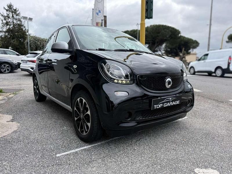 Usata Smart ForFour Passion 71 CV (52 kW) 2017 Nero Utilitaria